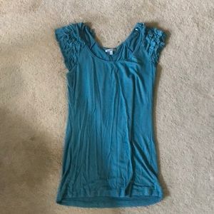 Blue frilly-sleeve tee